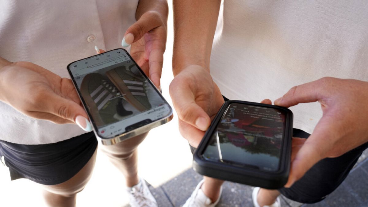 Finland to restrict the use of smartphones in school during the day