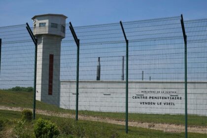 Prison staff sceptical renting cells abroad will solve France's overcrowding crisis