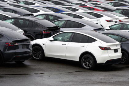 Tesla is on a roll… downhill as sales drop 5th month in a row in Europe