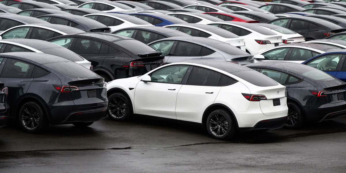 Tesla is on a roll… downhill as sales drop 5th month in a row in Europe