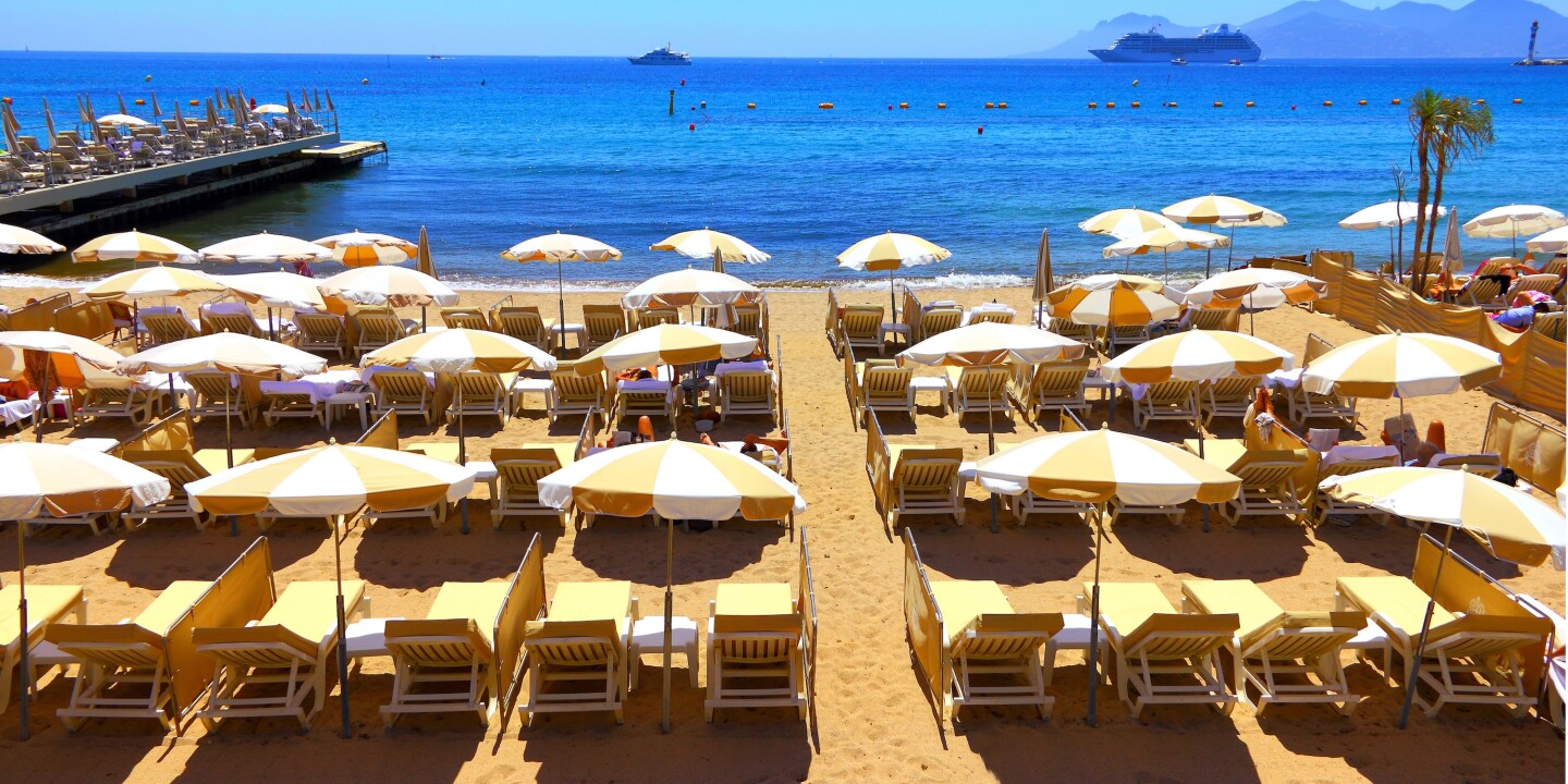Cannes, France Votes to Ban Large Cruise Ships
