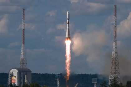 Iran sends telecomms satellite Nahid-2 into orbit on board Russian Soyuz rocket