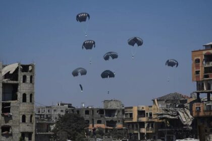 More aid dropped by plane over Gaza Strip amid concerns over worsening humanitarian situation