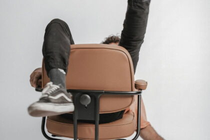 Poor UK workplaces cost £71 billion a year
