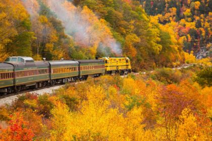 13 Most Beautiful Train Rides for Fall Foliage