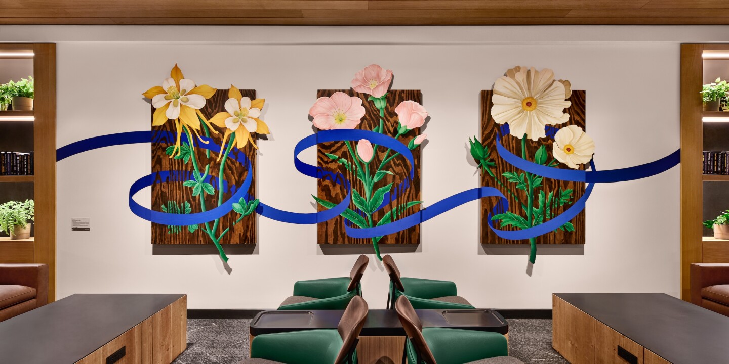 A First Look: United’s Newly Reopened Denver Airport Lounge