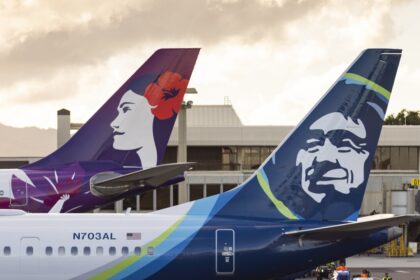 Alaska and Hawaiian Unveil Loyalty Program and Credit Card