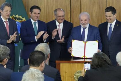 Brazil announces $5.5 billion in credits for exporters hit by Trump's tariffs