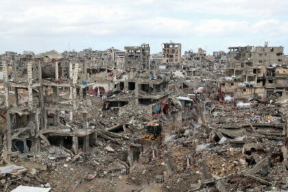 Hundreds of thousands of Israelis demand a hostage deal with Hamas