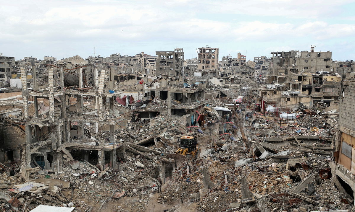 Hundreds of thousands of Israelis demand a hostage deal with Hamas