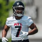 Bijan Robinson Falcons pic