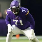 Christian Darrisaw Vikings pic