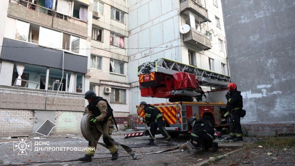 Moscow launches large-scale attack on Ukraine as Kyiv continues attacks on Russian oil refineries
