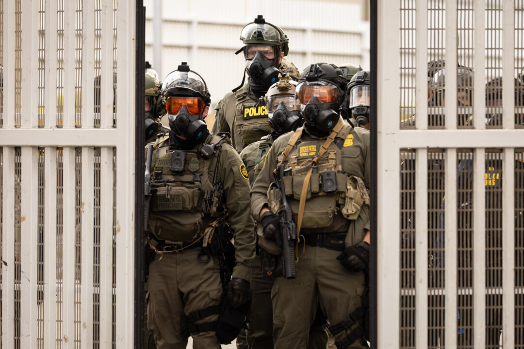 Judge Temporarily Blocks National Guard Deployment to Portland