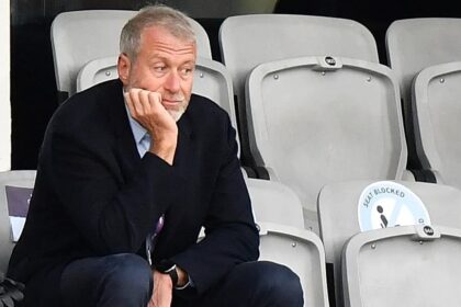 UK to transfer €2.8bn of Abramovich’s Chelsea cash to Ukraine fund, PM Starmer says