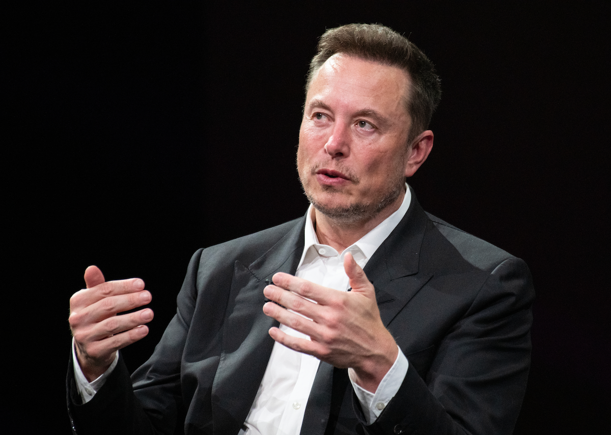 Elon Musk to build first ever moon base by 2028