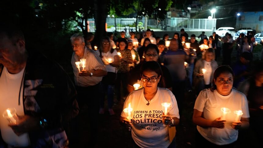Second night of vigils held across Venezuela calling for the release of political prisoners